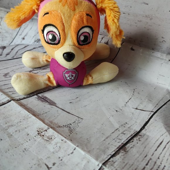 Paw Patrol Spin Master Skye Girl Dog Plush Toy 6” Puppy Stuffed Animal - Picture 2 of 7